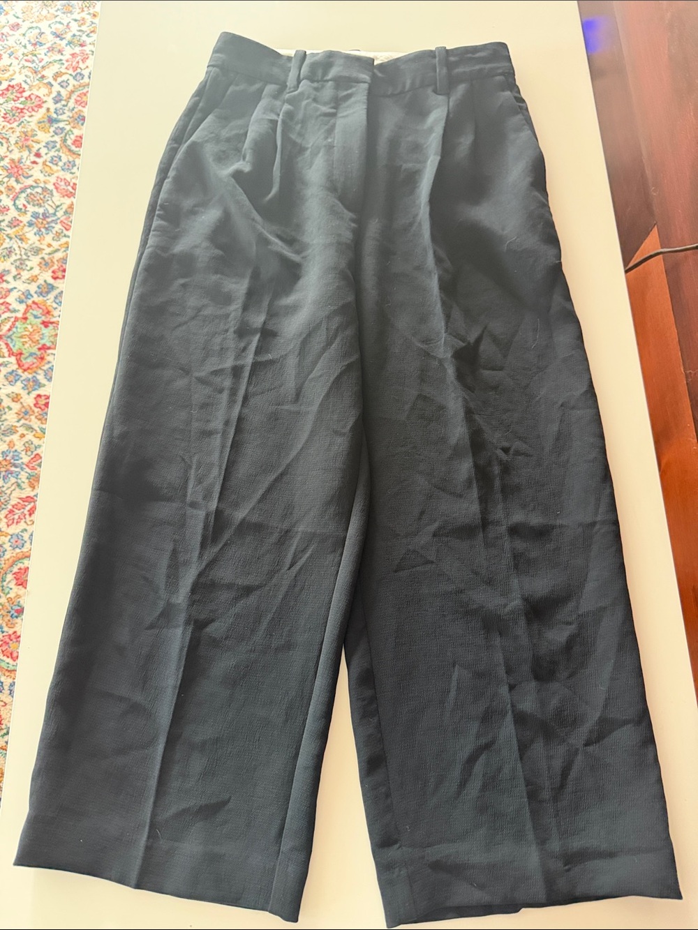 ARITZIA Wilfred Wide-Leg Cropped Trousers in Black